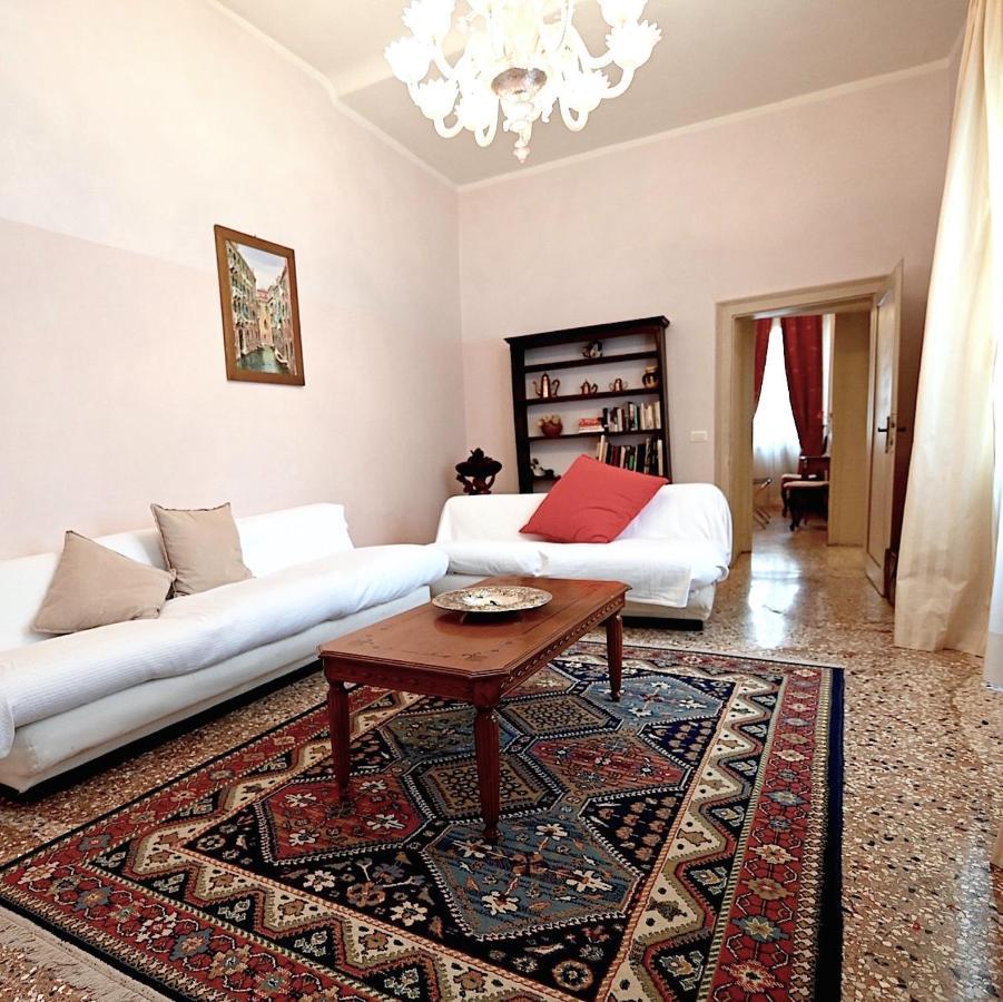Chandeliers Apartment Венеция Екстериор снимка