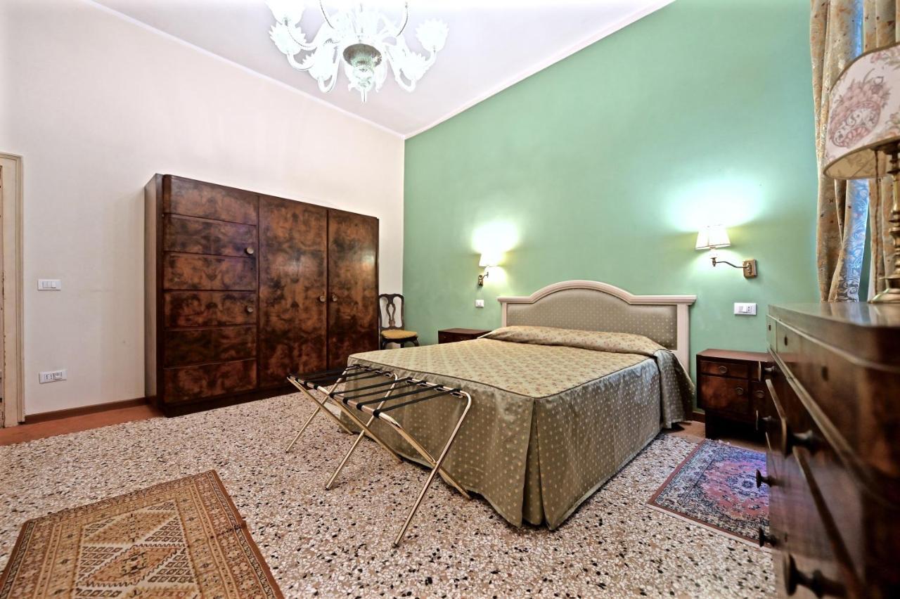 Chandeliers Apartment Венеция Екстериор снимка